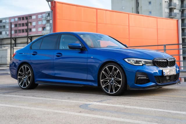 bmw 318i